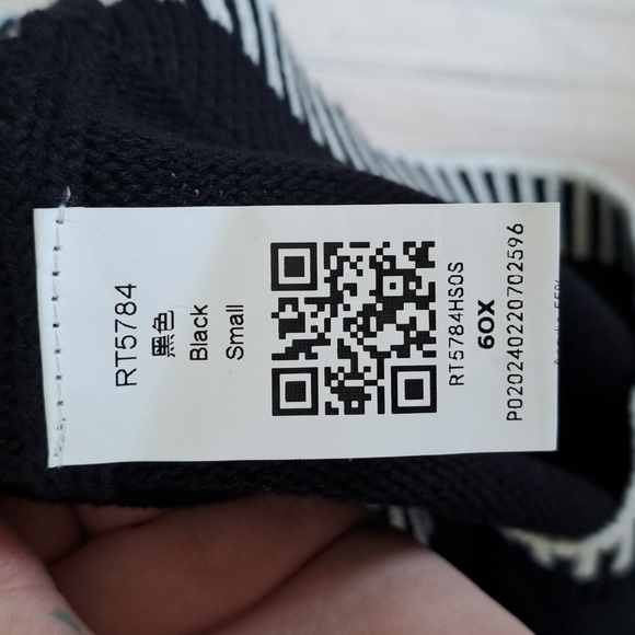 Black Knit Sweater Top w/ Striped Trim Short Sleeve Stylish Lightweight - Picture 7 of 9